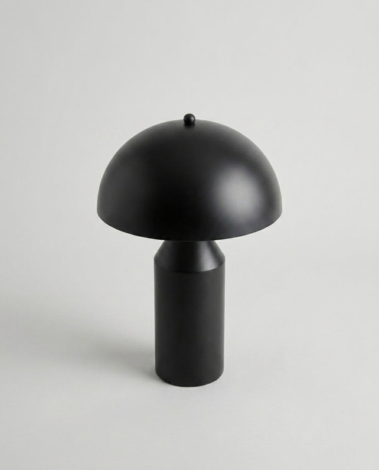Mat Siyah Metal Mantar Masa Lambası - Minimalist Tasarım
