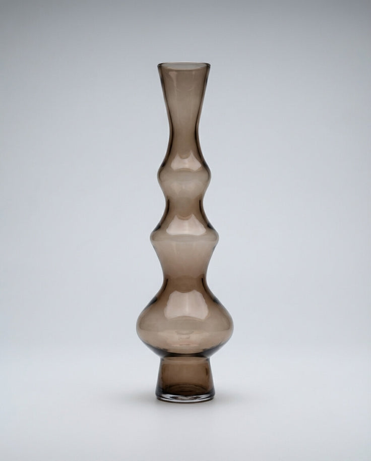 İskandinav Tarzı Kıvrımlı Tasarım Füme Cam Vazo