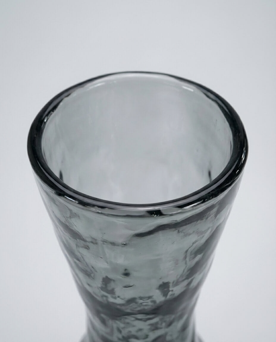 Akışkan Dalga Efektli İnce Uzun Totem Vazo (Gümüşi Füme)