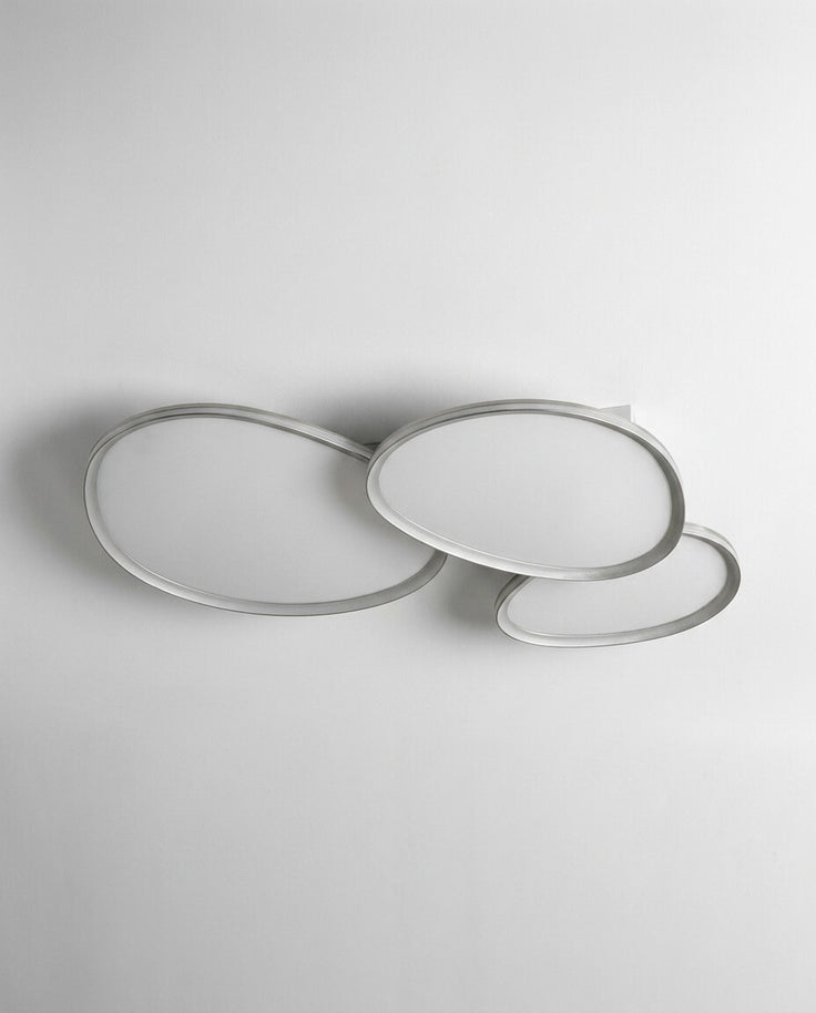 Öneri 2: Japandi Tarzı Üçlü Oval Minimalist LED Aplik